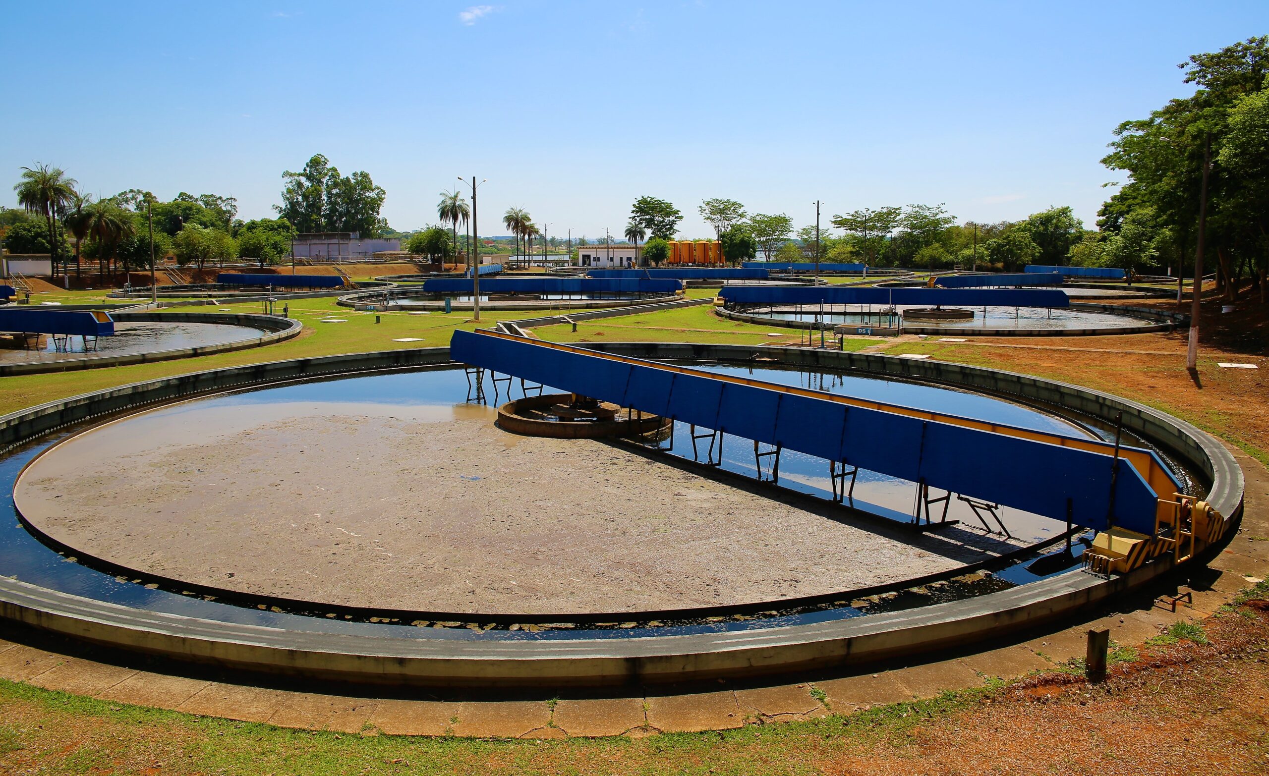 Copo de água representando hidratação